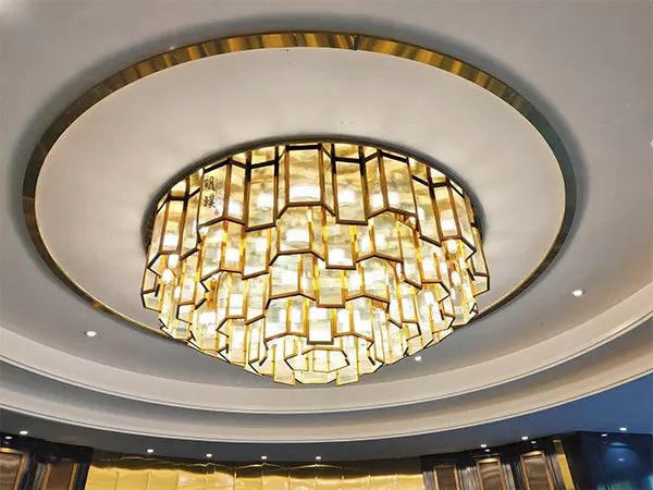 Lighting fixtures and fittings